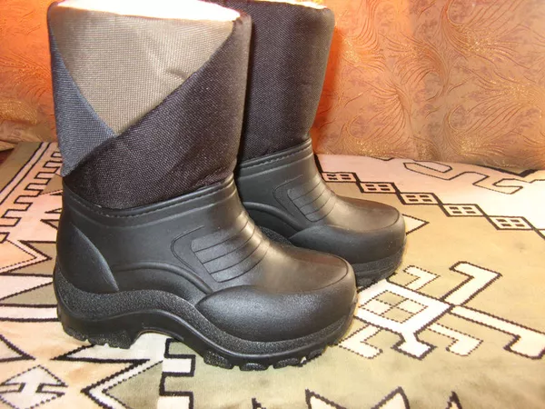 Тепленькие,  непромокаемые ботинки цена 165 грн Италия